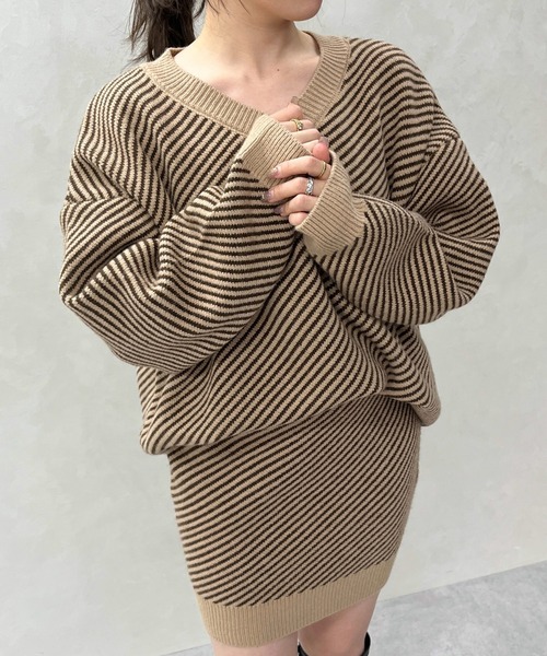 MISCH MASCH(ミッシュマッシュ)の「一部店舗限定 ボーダーニットセットアップ(トップス+パンツ+ストール)(セットアップ・レディース・ブラウン/ベージュ・フリ-)」の16枚目の写真