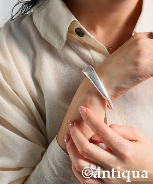 antiqua（アンティカ）の「バングル（バングル/リストバンド・レディース・シルバー系その他・FREE）」の2枚目の写真