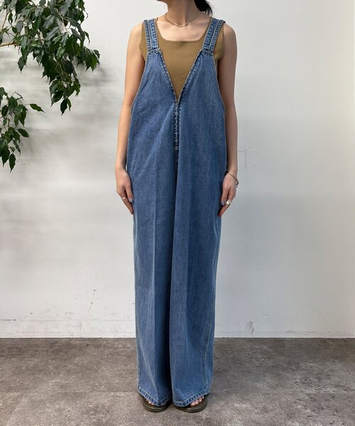 DouDou（ドゥドゥ）の「深Vデニムサロペット（つなぎ/オールインワン・レディース・ブルー・36/38）」の4枚目の写真