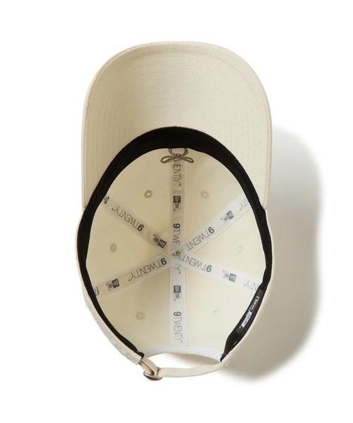 NEW ERA(ニューエラ)の「NEW ERA/ニューエラ YTH920 RIBBON CRM キッズ キャップ 14671605(キャップ・キッズ・ホワイト・YOUTH)」の4枚目の写真