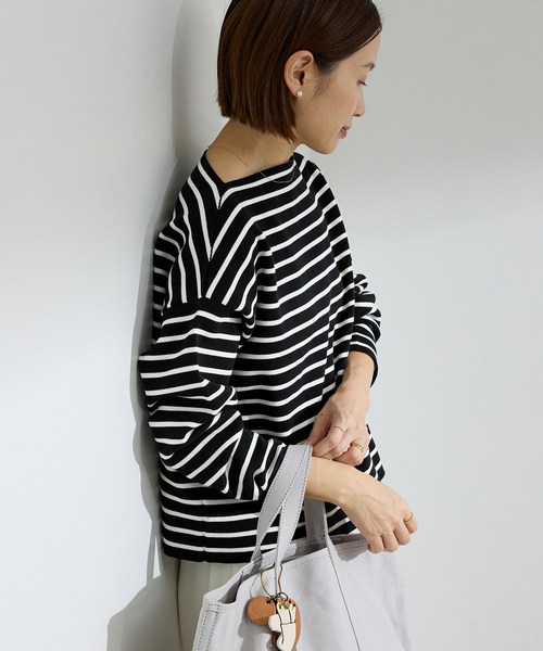 IENA（イエナ）の「ダブルボーダープルオーバー（ニット/セーター・レディース・ブラック系その他/ブルー・FREE）」の8枚目の写真