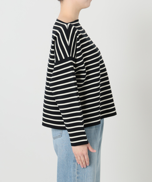 IENA（イエナ）の「ダブルボーダープルオーバー（ニット/セーター・レディース・ブラック系その他/ブルー・FREE）」の17枚目の写真