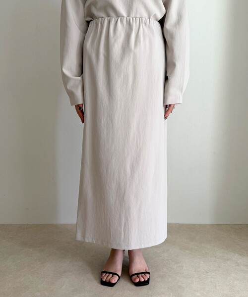 fredy emue（フレディエミュ）の「【セットアップ対応】パウダリーツイルイージータイトスカート（スカート・レディース・ブラック/ベージュ・38/36）」の19枚目の写真