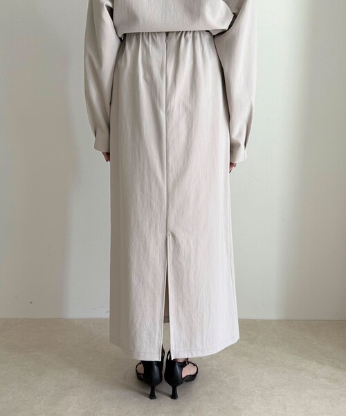 fredy emue（フレディエミュ）の「【セットアップ対応】パウダリーツイルイージータイトスカート（スカート・レディース・ブラック/ベージュ・38/36）」の21枚目の写真