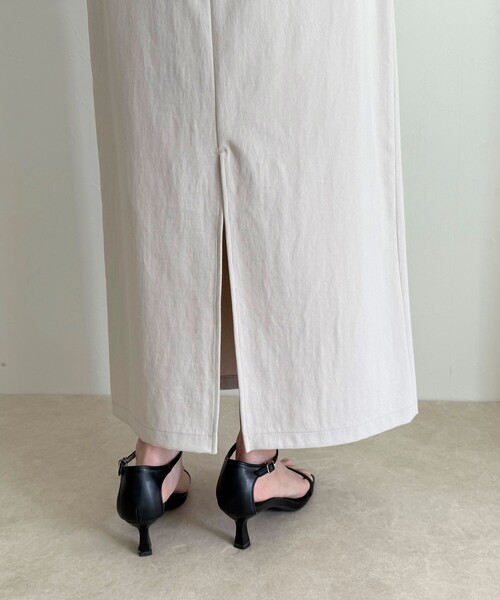 fredy emue（フレディエミュ）の「【セットアップ対応】パウダリーツイルイージータイトスカート（スカート・レディース・ブラック/ベージュ・38/36）」の22枚目の写真