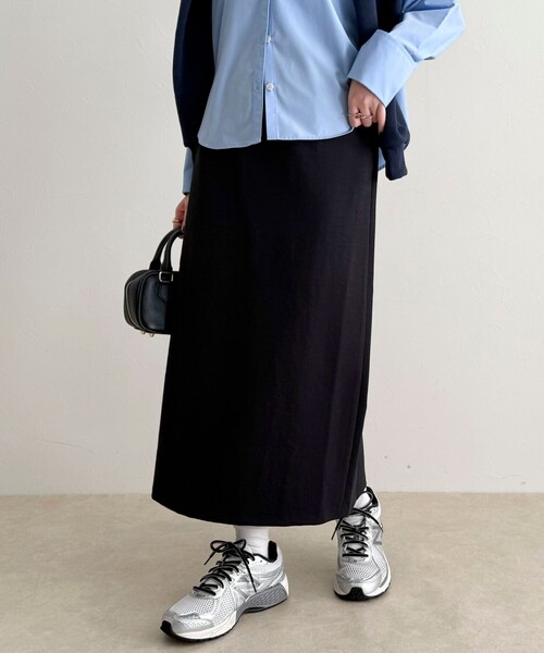 fredy emue（フレディエミュ）の「【セットアップ対応】パウダリーツイルイージータイトスカート（スカート・レディース・ブラック/ベージュ・38/36）」の7枚目の写真