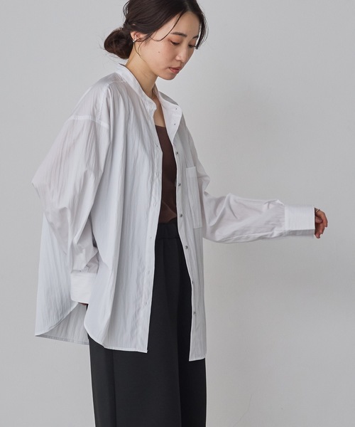 hunch(ハンチ)の「【WEB限定/別注】【イージーケア】バンドカラーオーバーデザインシャツ セレモニー/オケージョン/オフィスカジュアル対応(シャツ/ブラウス・レディース・チャコール/ベージュ系その他/オフホワイト/ブルー系その他・FREE)」の6枚目の写真