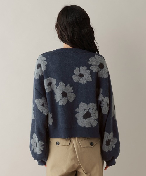 RAGEBLUE（レイジブルー）の「フラワーモチーフジャガードニット（ニット/セーター・レディース・ネイビー/ベージュ/グレー/パープル・FREE）」の9枚目の写真