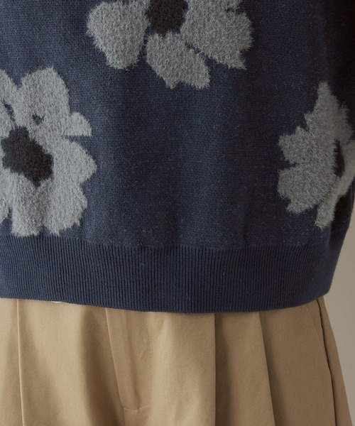 RAGEBLUE（レイジブルー）の「フラワーモチーフジャガードニット（ニット/セーター・レディース・ネイビー/ベージュ/グレー/パープル・FREE）」の12枚目の写真