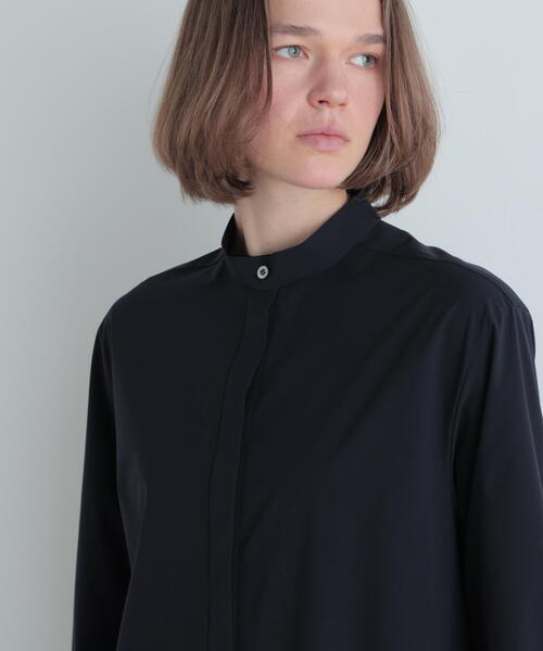 LE PHIL(ルフィル)の「◆SOLOTEXブロードプリーツワンピース(ワンピース・レディース・ネイビー/イエロー系その他・1/0)」の5枚目の写真