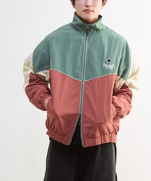CONVERSE TOKYO(コンバーストウキョウ)の「BI-COLOR NYLON JACKET(ブルゾン・レディース・ネイビー/カーキ/グレー・SMALL/MEDIUM)」の18枚目の写真
