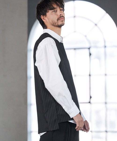 CAMBIO（カンビオ）の「mta602- 脇ZIP付き布帛ピンストライプタンクトップ(BP-BFS0074)（タンクトップ・メンズ・ブラック/グレー/ベージュ・S/M/L）」の9枚目の写真