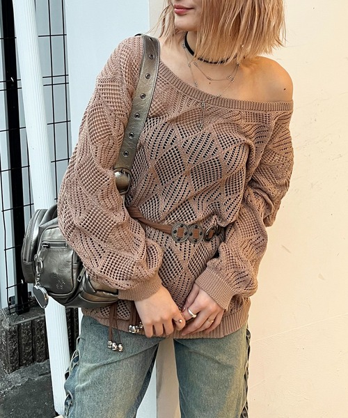 SPIRALGIRL(スパイラルガール)の「透かし編みベルト付きワンショルニット(ニット/セーター・レディース・ブラック/オフホワイト/ブラウン・FREE)」の13枚目の写真