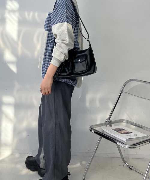 AS KNOW AS plus（アズノゥアズプラス）の「◯異素材切り替え 胸ポケット付き 裾リボンプルオーバー（Tシャツ/カットソー・レディース・アイボリー/ブラック/ブルー/オートミール・FREE）」の17枚目の写真