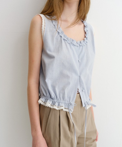 DUNST(ダンスト)の「【DUNST】FRILLED SLEEVELESS BLOUSE(シャツ/ブラウス・レディース・ブラック/ライトブルー/ホワイト・S)」の10枚目の写真