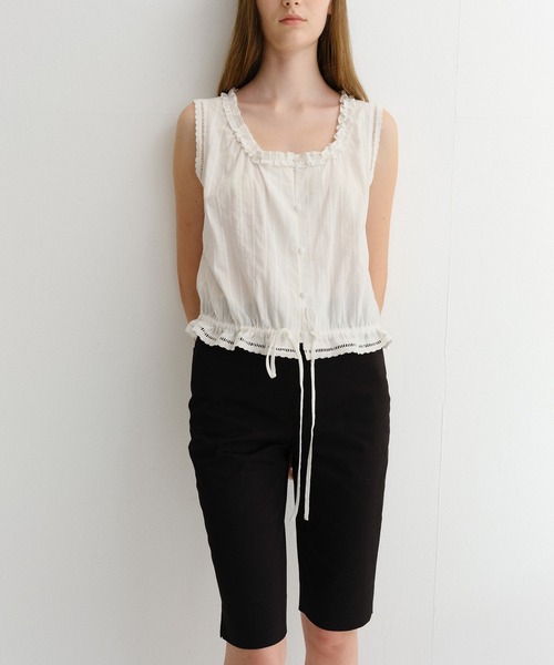 DUNST(ダンスト)の「【DUNST】FRILLED SLEEVELESS BLOUSE(シャツ/ブラウス・レディース・ブラック/ライトブルー/ホワイト・S)」の20枚目の写真