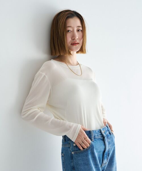 YECCA VECCA(イェッカヴェッカ)の「クルーネックシアートップス(Tシャツ/カットソー・レディース・ブラック/オフホワイト/ブルー・FREE)」の4枚目の写真