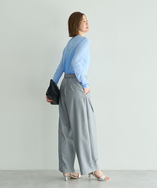 YECCA VECCA（イェッカヴェッカ）の「クルーネックシアートップス（Tシャツ/カットソー・レディース・ブラック/オフホワイト/ブルー・FREE）」の17枚目の写真