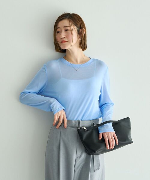 YECCA VECCA(イェッカヴェッカ)の「クルーネックシアートップス(Tシャツ/カットソー・レディース・ブラック/オフホワイト/ブルー・FREE)」の3枚目の写真