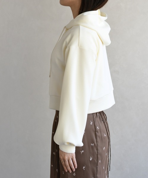 31 Sons de mode（トランテアン　ソン　ドゥ　モード）の「2026春夏新作 ボリュームスリーブパーカー（パーカー・レディース・イエロー/ネイビー/ホワイト・ﾌﾘ-）」の15枚目の写真