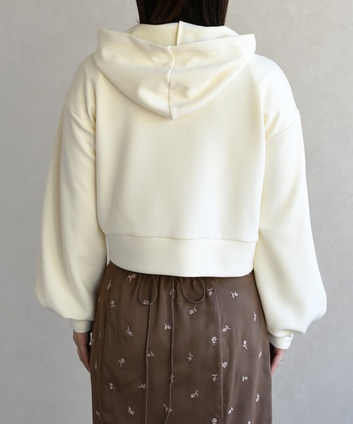 31 Sons de mode（トランテアン　ソン　ドゥ　モード）の「2026春夏新作 ボリュームスリーブパーカー（パーカー・レディース・イエロー/ネイビー/ホワイト・ﾌﾘ-）」の16枚目の写真