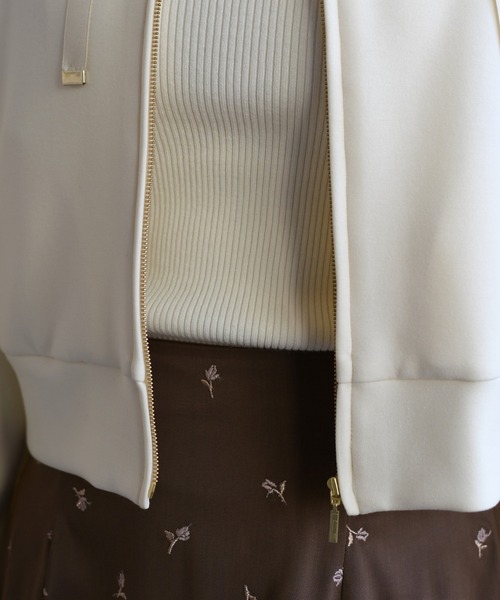 31 Sons de mode（トランテアン　ソン　ドゥ　モード）の「2026春夏新作 ボリュームスリーブパーカー（パーカー・レディース・イエロー/ネイビー/ホワイト・ﾌﾘ-）」の21枚目の写真