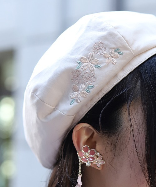 axes femme（アクシーズファム）の「桜刺繍デザインベレー（ハット・レディース・ピンク/キナリ・FREE）」の3枚目の写真