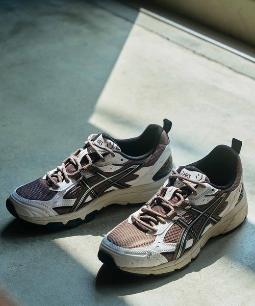 ASICS(アシックス)の「ASICS/アシックス GEL-NUNOBIKI ゲル ヌノビキ 1203A536(スニーカー・メンズ・アイボリー/ブラック×グレー・25.0cm/26.5cm/27.0cm/24.0cm/26.0cm/25.5cm/23.5cm/27.5cm/28.0cm/23.0cm/24.5cm)」の11枚目の写真