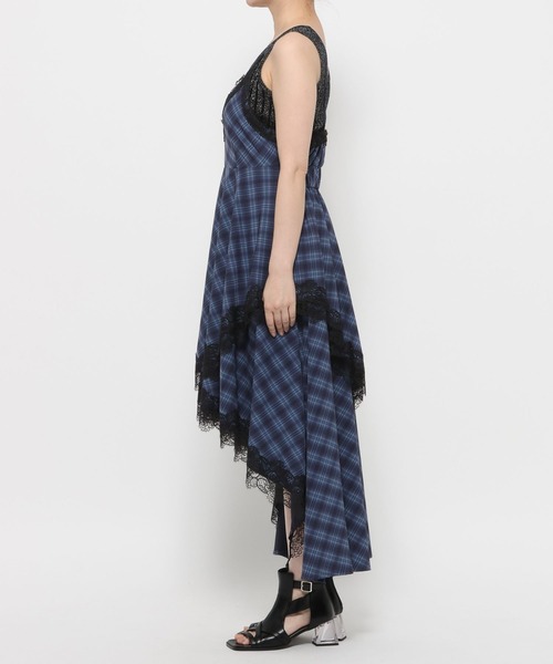 HARE(ハレ)の「イレヘムレイヤーキャミワンピース(HARE)(ワンピース・レディース・ブラック/チェック/ブルー/ネイビー/ブラック系その他・FREE)」の16枚目の写真