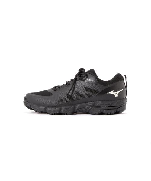 MARGARET HOWELL（マーガレットハウエル）の「V2 Gore-Tex HIKING SHOE（スニーカー・レディース・ブラック・24.5/24/23.5/23/25）」の2枚目の写真