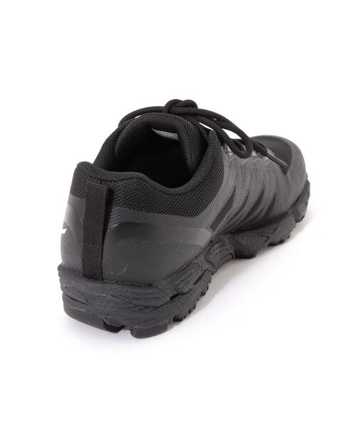 MARGARET HOWELL（マーガレットハウエル）の「V2 Gore-Tex HIKING SHOE（スニーカー・レディース・ブラック・24.5/24/23.5/23/25）」の3枚目の写真
