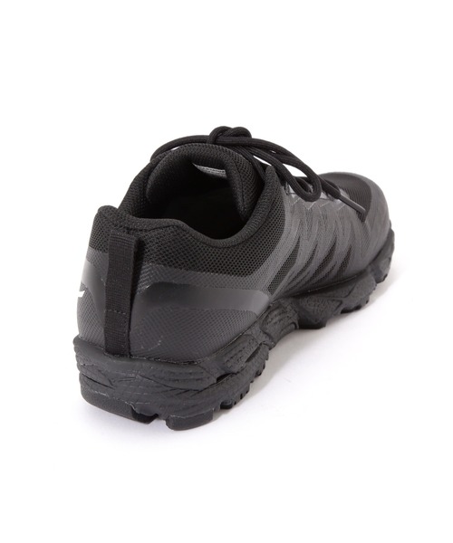 MARGARET HOWELL(マーガレットハウエル)の「V2 Gore-Tex HIKING SHOE(スニーカー・レディース・ブラック・24.5/24/23.5/23/25)」の3枚目の写真