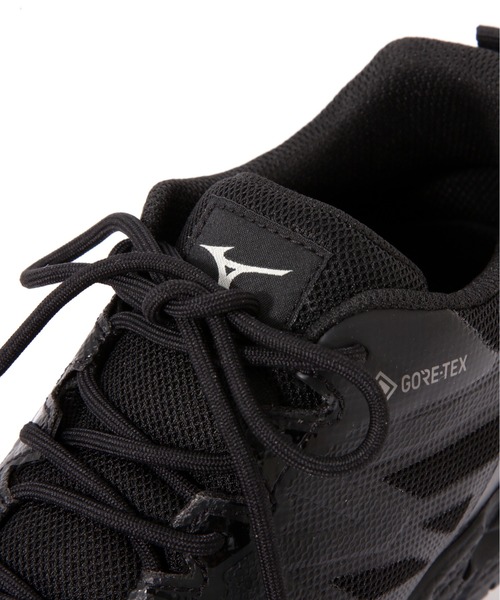 MARGARET HOWELL(マーガレットハウエル)の「V2 Gore-Tex HIKING SHOE(スニーカー・レディース・ブラック・24.5/24/23.5/23/25)」の5枚目の写真