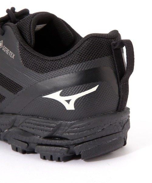 MARGARET HOWELL(マーガレットハウエル)の「V2 Gore-Tex HIKING SHOE(スニーカー・レディース・ブラック・24.5/24/23.5/23/25)」の7枚目の写真