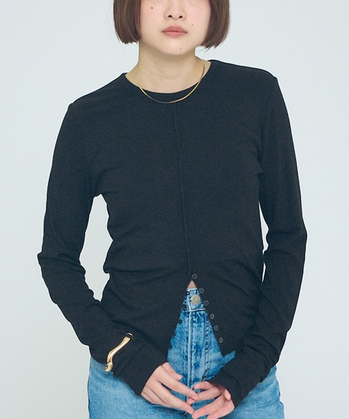 NOMINE（ノミネ）の「【NOMINE】フロントラインスリット ロンT（Tシャツ/カットソー・レディース・ブルー系その他/ブラウン/ブラック/チャコールグレー・フリー）」の2枚目の写真