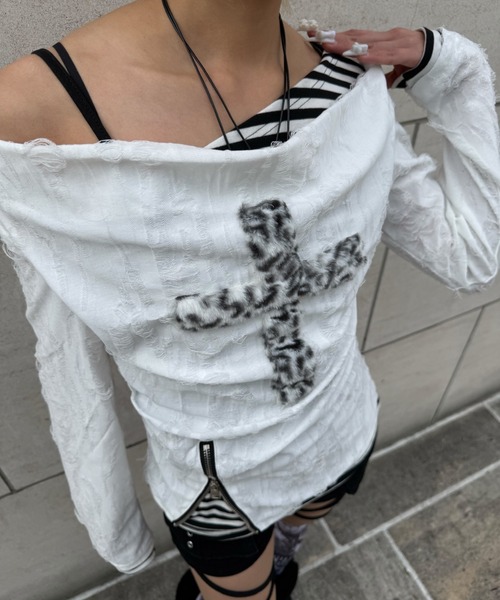 Never mind the XU（ネバーマインドザエックスユー）の「【Never mind the XU】layered cross long sleeve / 【ネバーマインド ザ エックスユー】レイヤードクロス長袖Tシャツ（Tシャツ/カットソー・レディース・ホワイト/ブラック・ONE SIZE）」の13枚目の写真