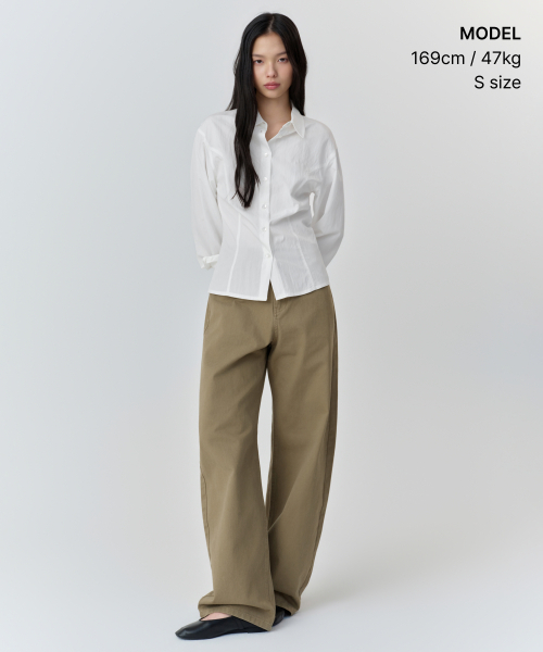MUSINSA STANDARD WOMAN（ムシンサスタンダードウーマン）の「ウィメンズ RN シンチッドシャツ [ホワイト]（シャツ/ブラウス・レディース・その他・X-SMALL/SMALL/MEDIUM/LARGE）」の2枚目の写真