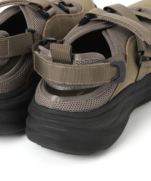 studio CLIP（スタディオクリップ）の「【軽量/抗菌防臭/クッションインソール】軽らくレースアップスニーカー（スニーカー・レディース・オリーブ/ブラック・MEDIUM/LARGE）」の5枚目の写真