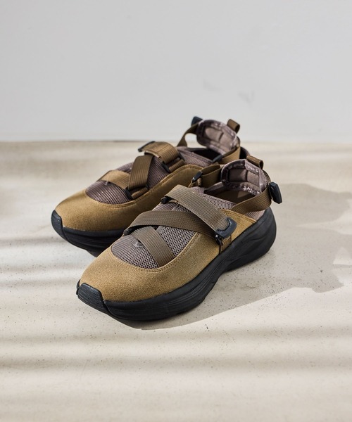 studio CLIP（スタディオクリップ）の「【軽量/抗菌防臭/クッションインソール】軽らくレースアップスニーカー（スニーカー・レディース・オリーブ/ブラック・MEDIUM/LARGE）」の6枚目の写真