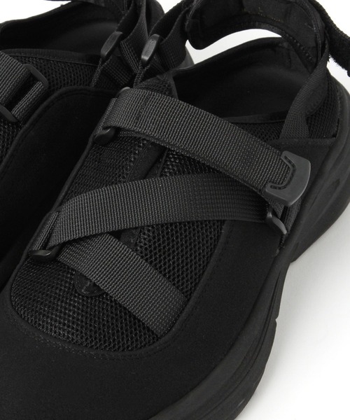 studio CLIP（スタディオクリップ）の「【軽量/抗菌防臭/クッションインソール】軽らくレースアップスニーカー（スニーカー・レディース・オリーブ/ブラック・MEDIUM/LARGE）」の14枚目の写真