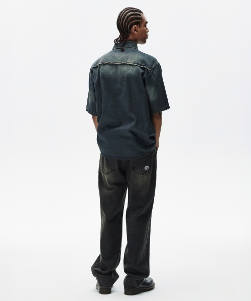 MAHAGRID（マハグリッド）の「『mahagrid/マハグリッド』 DENIM STUD HALF SHIRT/デニムスタッズ 半袖シャツ（シャツ/ブラウス・メンズ・ブルー/ブラック・S/M）」の9枚目の写真