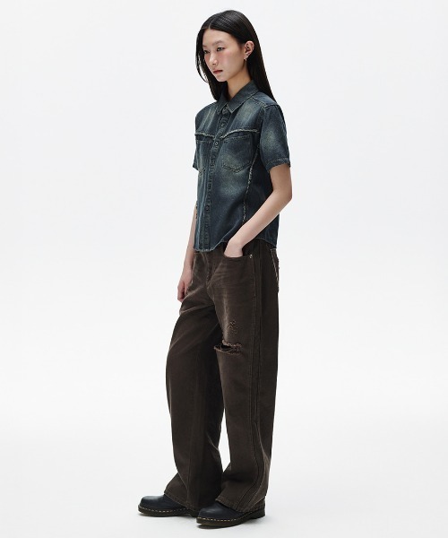 MAHAGRID（マハグリッド）の「『mahagrid/マハグリッド』 DENIM STUD HALF SHIRT/デニムスタッズ 半袖シャツ（シャツ/ブラウス・メンズ・ブルー/ブラック・S/M）」の7枚目の写真