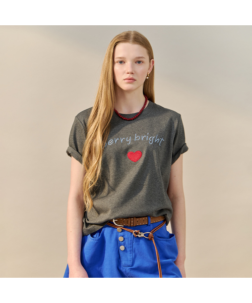 MAXZA(マージャコレクション)の「ハートポイントレタリング半袖Tシャツ(Tシャツ/カットソー・レディース・オートミール/チャコール・FREE)」の2枚目の写真