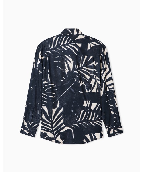 EMPORIO ARMANI(エンポリオアルマーニ)の「【エンポリオ アルマーニ】コンフォートフィットシャツ フルイドビスコース オールオーバープリント(シャツ/ブラウス・メンズ・ベージュ×ブラック・SMALL/LARGE/MEDIUM/X-LARGE/X-SMALL)」の2枚目の写真