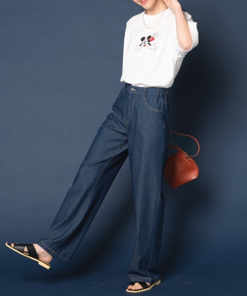 Disney(ディズニー)の「<Disney>【ミッキー】刺しゅうデニムパンツ63(デニムパンツ・レディース・ブルー/インディゴブルー・MEDIUM/XX-LARGE/X-LARGE/LARGE)」の3枚目の写真