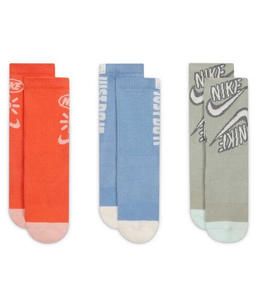 NIKE（ナイキ）の「ナイキ エブリデイ プラス キッズ クッションド クルー ソックス (3足) / Nike Everyday Plus Kids' Cushioned Crew Socks (3-Pair) IM5245-901 Multi-Color（ソックス/靴下・キッズ・マルチ・21-23/23-25）」の3枚目の写真