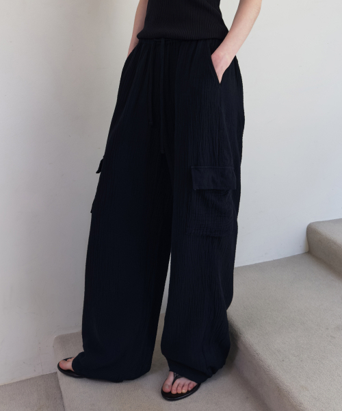 DIAGONAL(ダイアゴナル)の「CRINKLE CARGO PANTS (black)(その他パンツ・レディース・その他・FREE)」の1枚目の写真