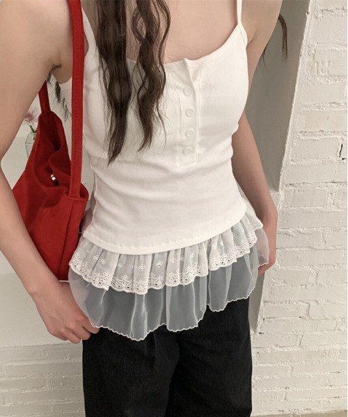 gossip!ロサンゼルス(ゴシップロサンゼルス)の「Y2K 【垢抜けレイヤードアイテム】 レースインナーキャミワンピース 重ねストラップドレス(Tシャツ/カットソー・レディース・ホワイト/ブラック/ホワイト系その他/ブラック系その他・M)」の10枚目の写真