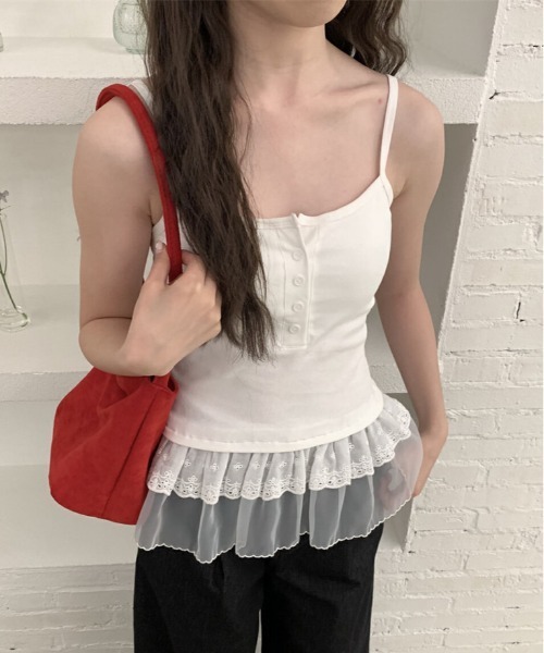 gossip!ロサンゼルス(ゴシップロサンゼルス)の「Y2K 【垢抜けレイヤードアイテム】 レースインナーキャミワンピース 重ねストラップドレス(Tシャツ/カットソー・レディース・ホワイト/ブラック/ホワイト系その他/ブラック系その他・M)」の12枚目の写真