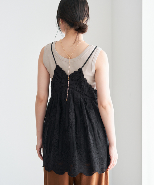 IENA(イエナ)の「《WEB限定/追加3》アンティークチュールバテンキャミ(キャミソール・レディース・ホワイト/ブラック・FREE)」の9枚目の写真